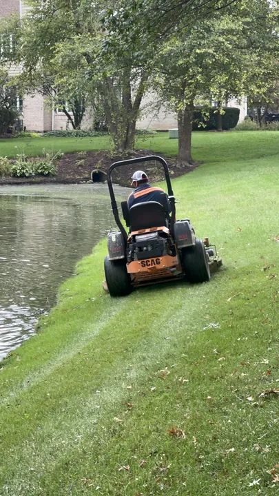 Lawn Mowing Pond Bank Posen Il