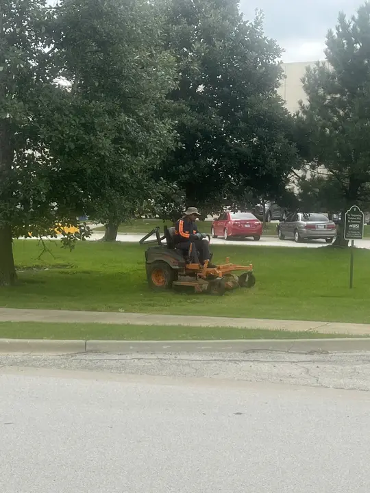 Lawn Mowing Zero Turn Parkway Posen Il